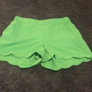 New York And Company Green Scalloped Shorts